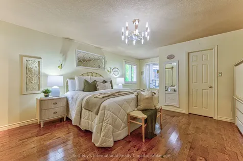 179 Westchester Drive W Kitchener ON N2B 3M8
