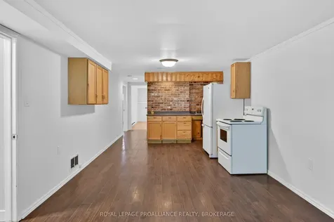 1088 Pinewood Place Kingston ON K7P 1L1