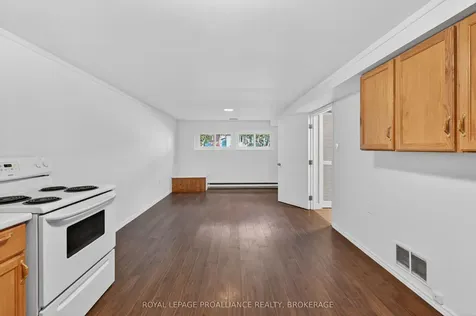 1088 Pinewood Place Kingston ON K7P 1L1