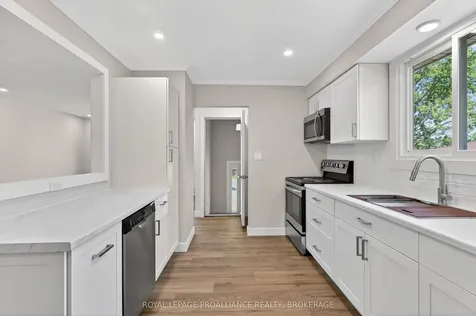 1088 Pinewood Place Kingston ON K7P 1L1