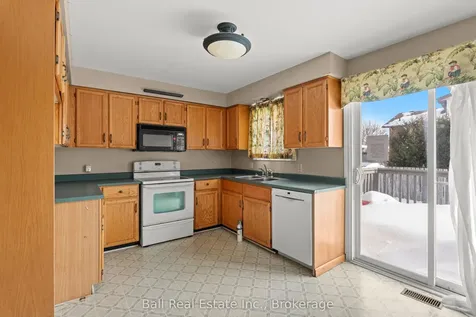 473 Kingsdale Avenue Kingston ON K7M 8A3