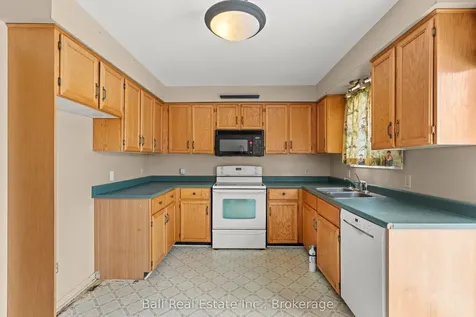 473 Kingsdale Avenue Kingston ON K7M 8A3