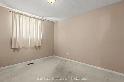 473 Kingsdale Avenue Kingston ON K7M 8A3