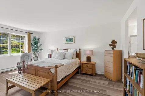 70 Robson Court Kanata ON K2K 2W1