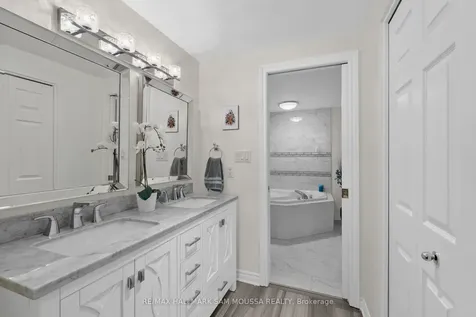 70 Robson Court Kanata ON K2K 2W1