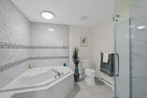 70 Robson Court Kanata ON K2K 2W1