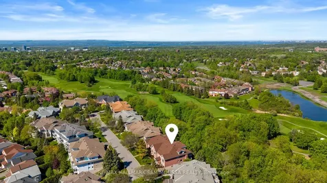 70 Robson Court Kanata ON K2K 2W1