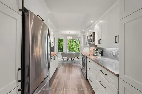 70 Robson Court Kanata ON K2K 2W1