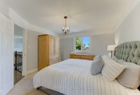 143 Dawn Crescent Cambridge ON N3C 3X3