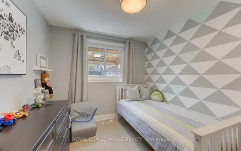 143 Dawn Crescent Cambridge ON N3C 3X3