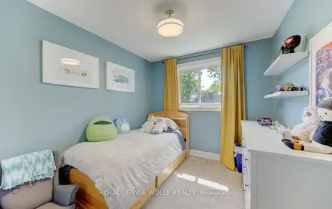 143 Dawn Crescent Cambridge ON N3C 3X3