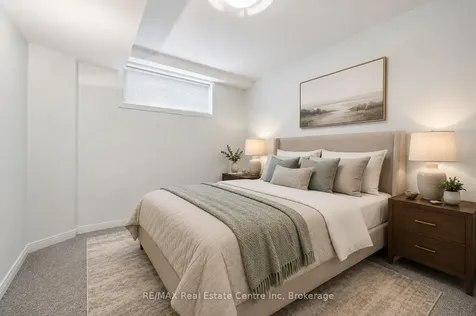 24 Pine Ridge Drive Guelph ON N1L 1K3
