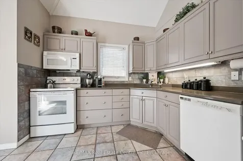 24 Pine Ridge Drive Guelph ON N1L 1K3