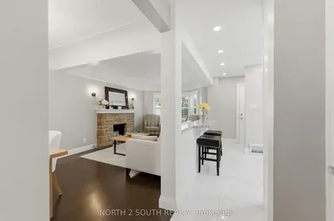 212 Wexford Avenue S Hamilton ON L8K 2P2