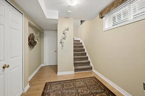 214 Grey Fox Drive Kitchener ON N2E 3N2