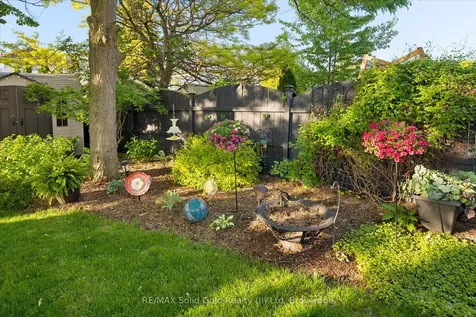 214 Grey Fox Drive Kitchener ON N2E 3N2