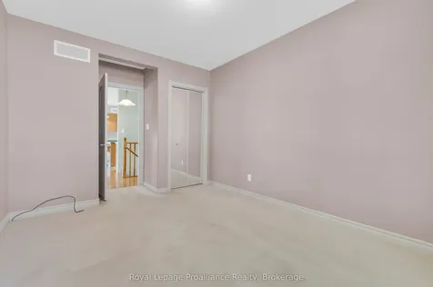 25 Heartwood Drive Belleville ON K8P 5M2
