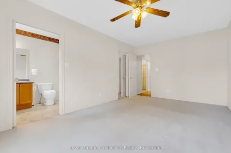 25 Heartwood Drive Belleville ON K8P 5M2