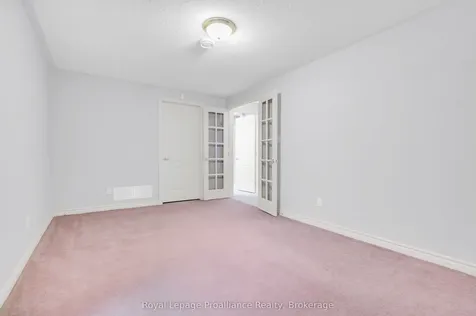 25 Heartwood Drive Belleville ON K8P 5M2