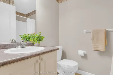 25 Heartwood Drive Belleville ON K8P 5M2