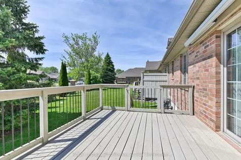 25 Heartwood Drive Belleville ON K8P 5M2