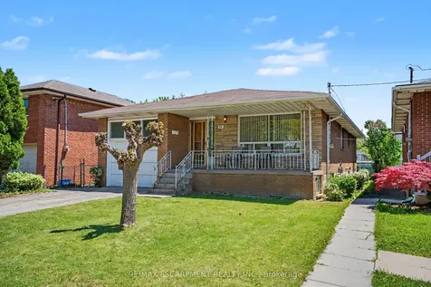 95 Fieldway Drive Hamilton ON L9A 2L5