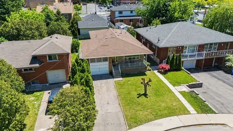 95 Fieldway Drive Hamilton ON L9A 2L5