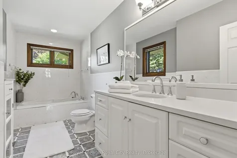 92 Dean Avenue Guelph ON N1G 1L6