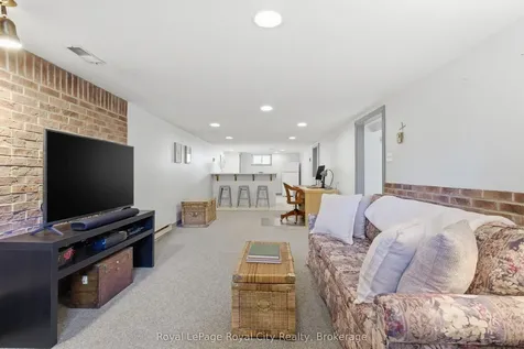 92 Dean Avenue Guelph ON N1G 1L6