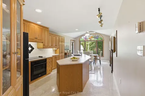 92 Dean Avenue Guelph ON N1G 1L6