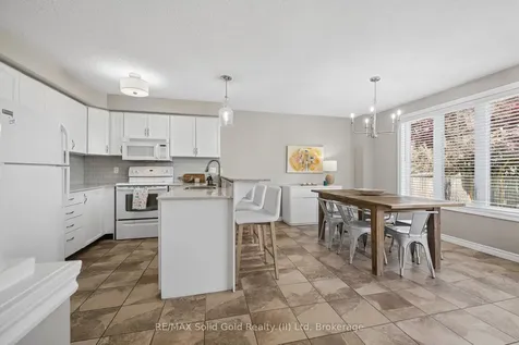 644 Yarmouth Drive Waterloo ON N2K 4C2