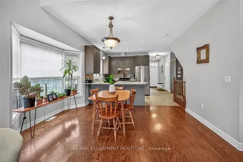 1041 Pine Street S Haldimand ON N1A 2N1