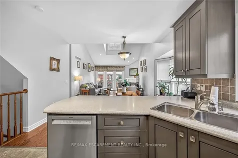 1041 Pine Street S Haldimand ON N1A 2N1