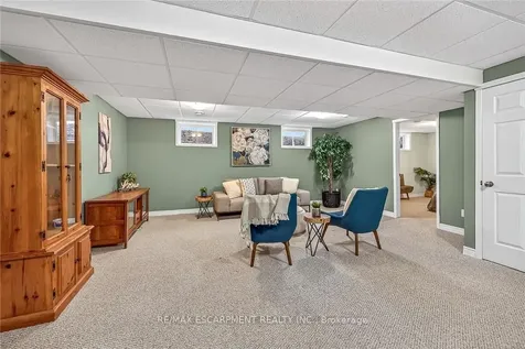 1041 Pine Street S Haldimand ON N1A 2N1