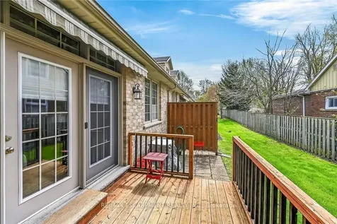 1041 Pine Street S Haldimand ON N1A 2N1