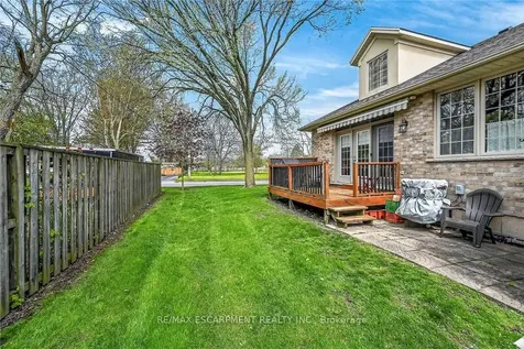 1041 Pine Street S Haldimand ON N1A 2N1