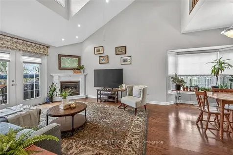 1041 Pine Street S Haldimand ON N1A 2N1