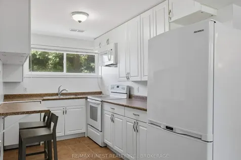 337 Avenue Road Kingston ON K7M 1C8