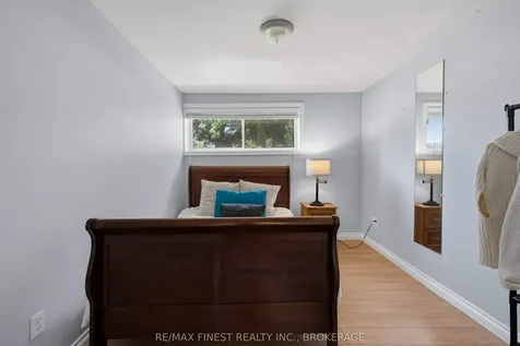 337 Avenue Road Kingston ON K7M 1C8