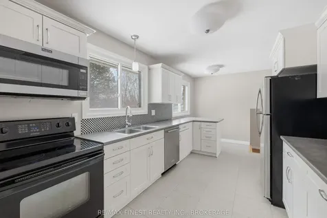 337 Avenue Road Kingston ON K7M 1C8