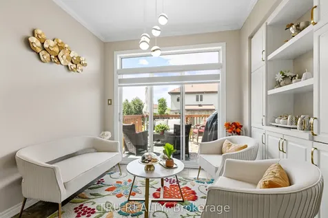 1019 Ottenbrite Crescent Kanata ON K2T 0G2