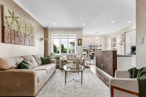1019 Ottenbrite Crescent Kanata ON K2T 0G2
