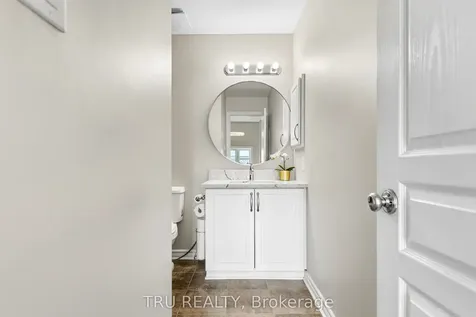 1019 Ottenbrite Crescent Kanata ON K2T 0G2