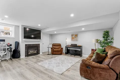 1019 Ottenbrite Crescent Kanata ON K2T 0G2