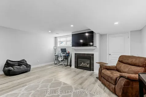 1019 Ottenbrite Crescent Kanata ON K2T 0G2