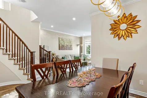 1019 Ottenbrite Crescent Kanata ON K2T 0G2