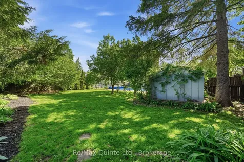 26 Applewood Drive Belleville ON K8P 4E2