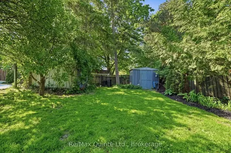 26 Applewood Drive Belleville ON K8P 4E2