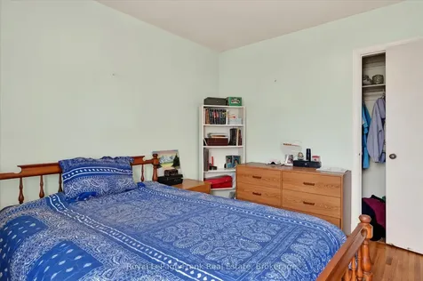 569 Steele Avenue Peterborough ON K9J 5A2