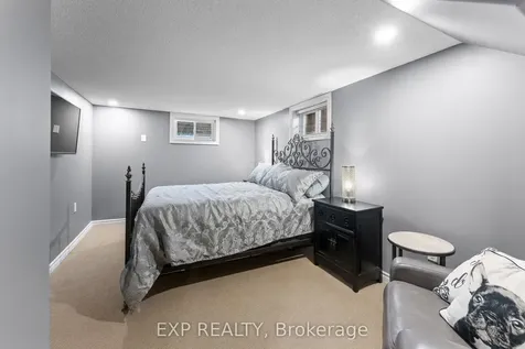 5 Dunraven Avenue St. Catharines ON L2M 6A6